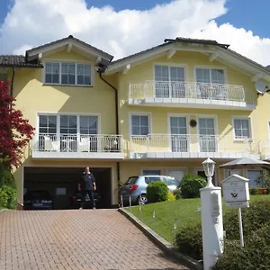 https://ferienwohnungen-haus-panorama.com-bavaria.com